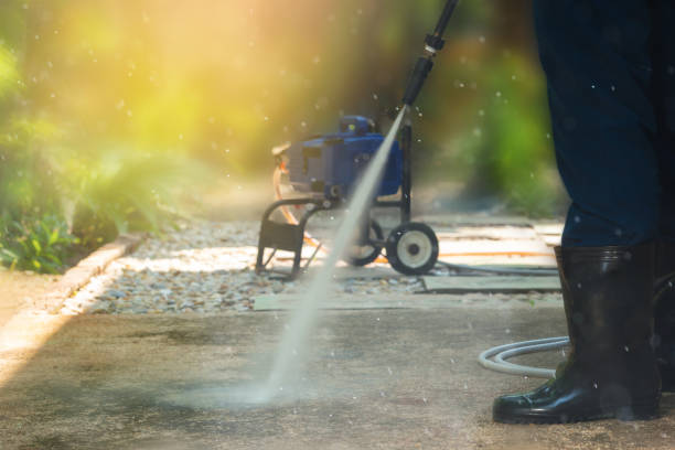 Best Roof Washing  in Caledonia, WI